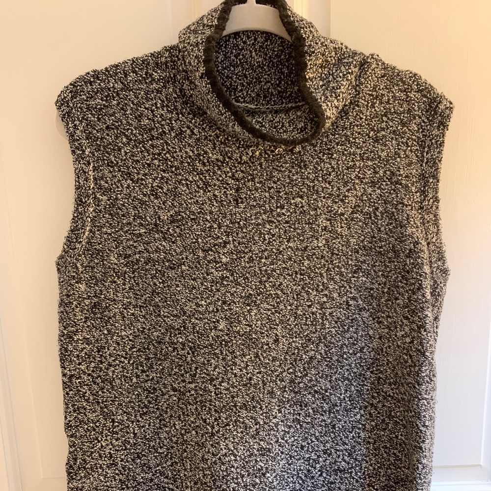 LOFT Flecked Turtle Neck Sweater
